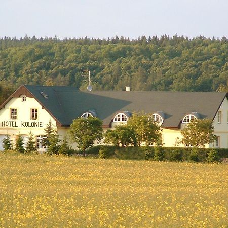 Hotel Kolonie Křivoklát Dış mekan fotoğraf